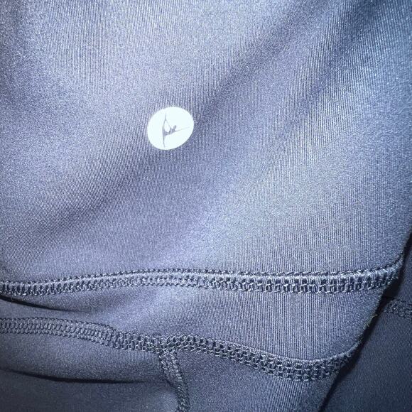 90° by reflex Women's size XXL Navy performance compression leggings w/pockets - Picture 8 of 9